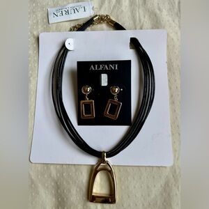Black and Gold Jewelry Set